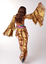 Load image into Gallery viewer, Shaz Shrug
